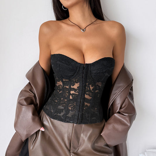 Effortlessly Elegant Top with a Timeless Design