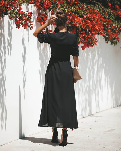 Gracefully Styled Dress for Any Occasion