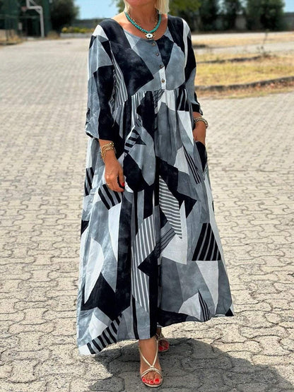 Classic Vintage Dress with a Flattering Fit
