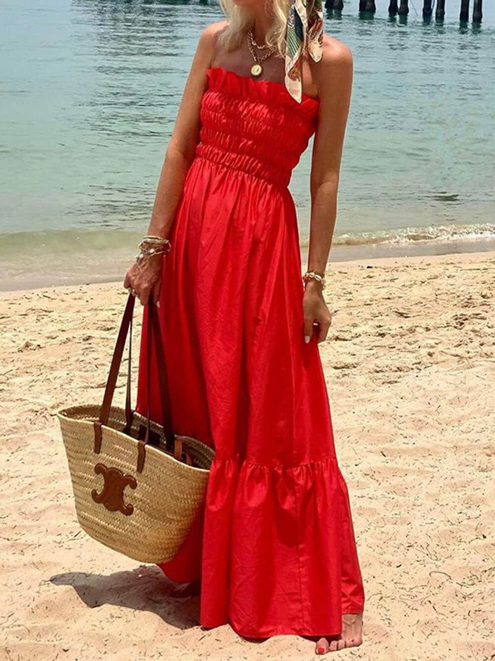 Beautifully Crafted Dress in a Classic Style