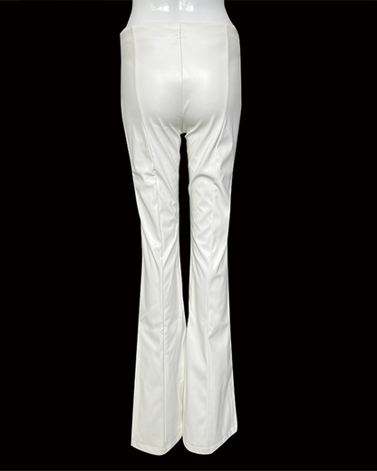 Classic Vintage Pants with a Flattering Fit