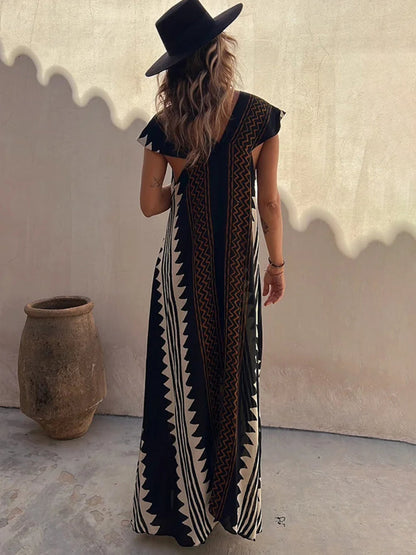 Effortlessly Elegant Dress with a Timeless Design
