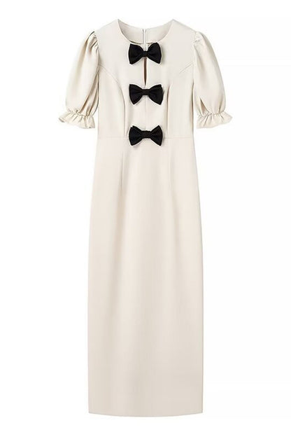 Well Tailored Dress with a Graceful Silhouette