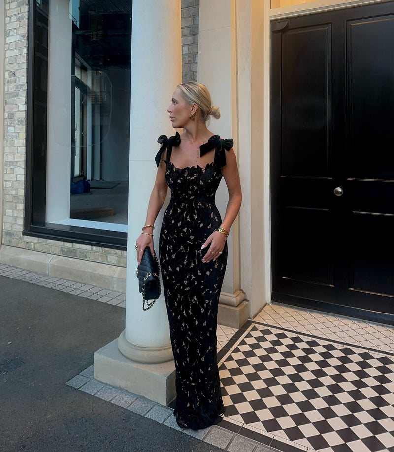 Classic Vintage & Enduringly Stylish Dress