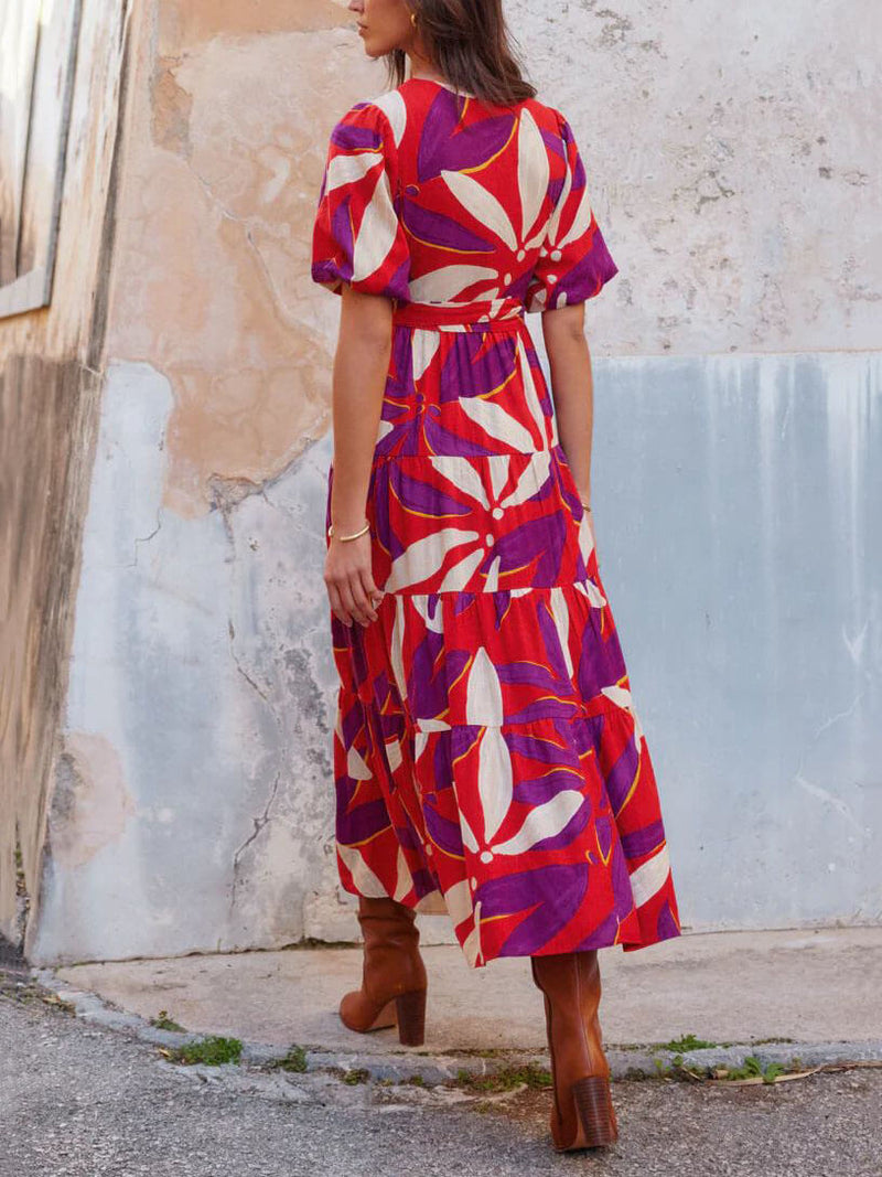 Classic Vintage Dress with a Flattering Fit