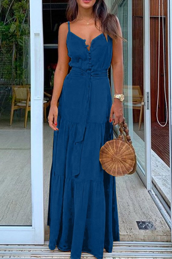 Beautifully Finished Dress in a Timeless Design