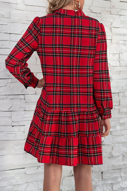 Classic Vintage Dress with a Flattering Fit