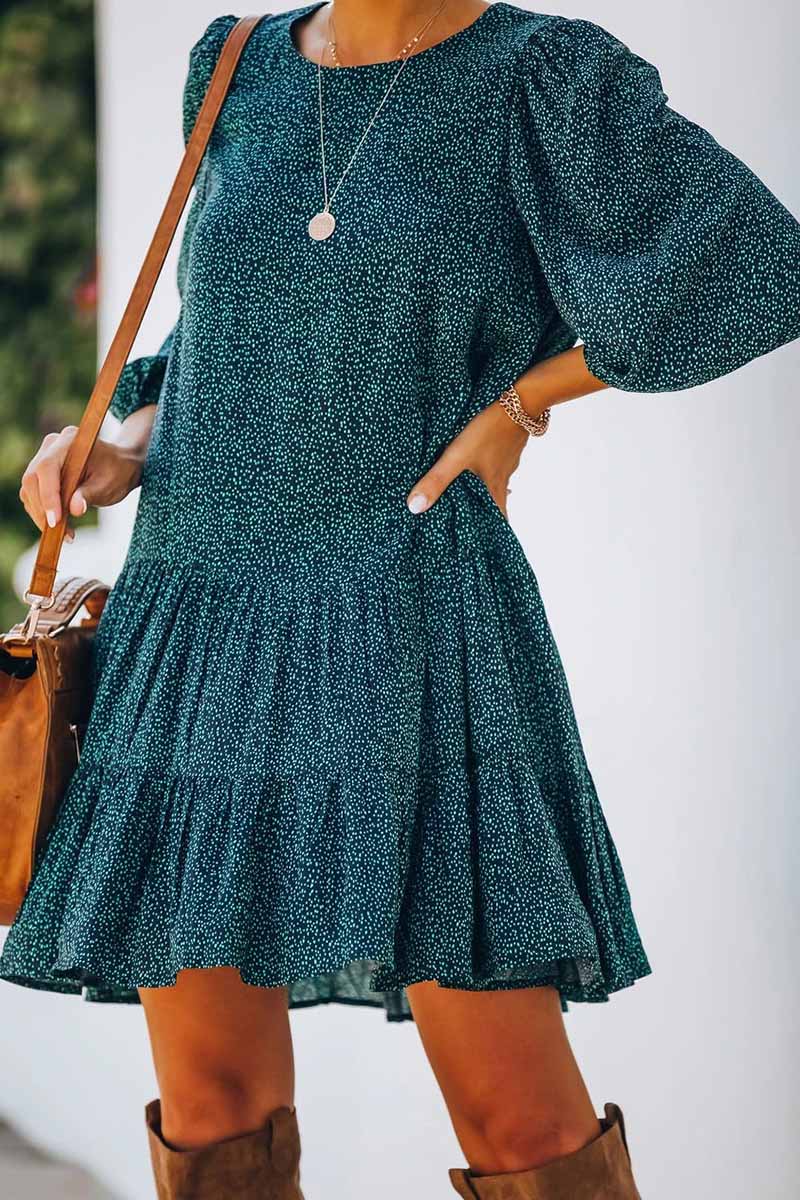 Effortlessly Elegant Dress with a Timeless Design