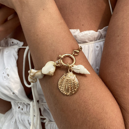 02 Gold Bracelet 2807
