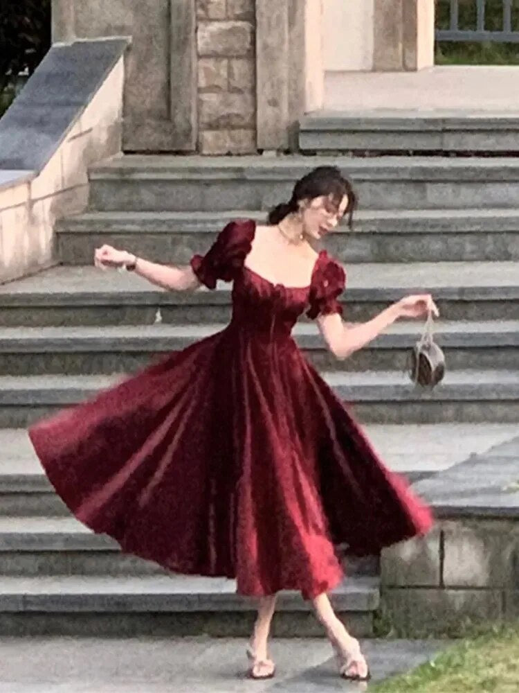 Classic Vintage & Enduringly Stylish Dress