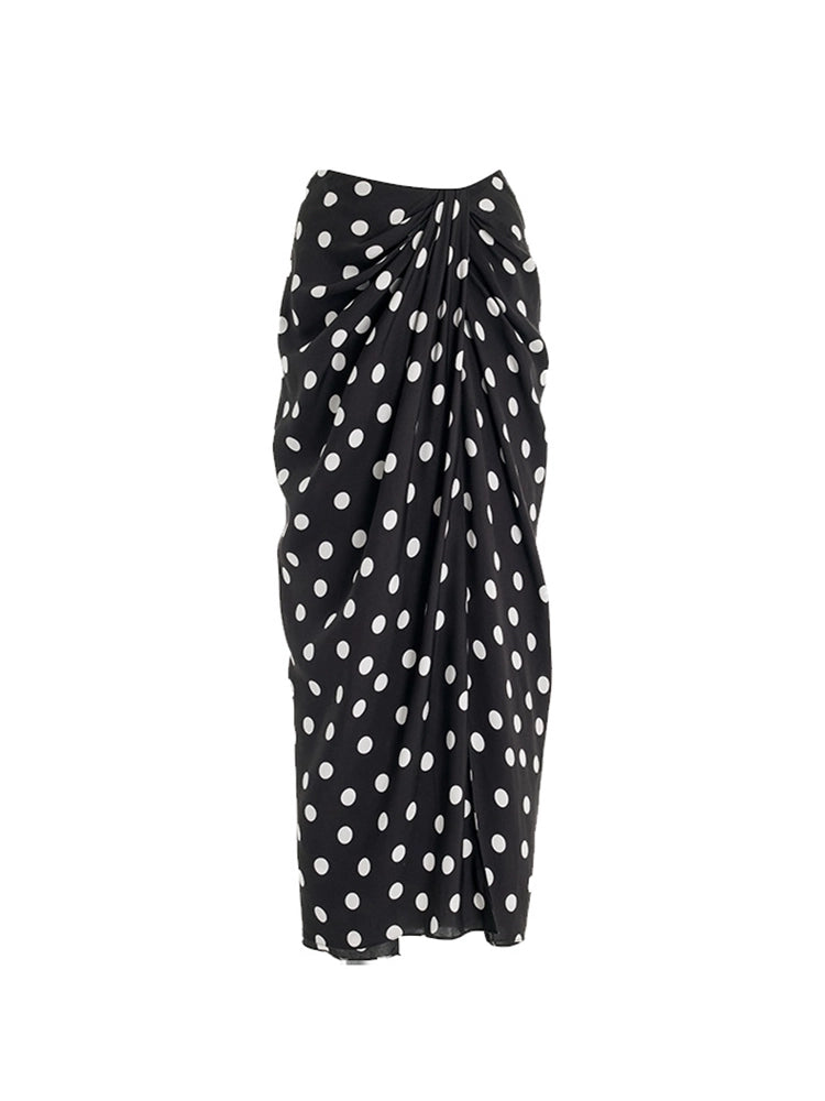 Gracefully Styled Garment for Any Occasion