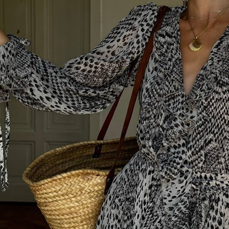 A Vintage Style Dress with Delicate Timeless Details