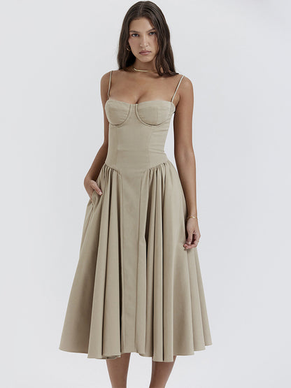 Classic Vintage Dress with a Flattering Fit