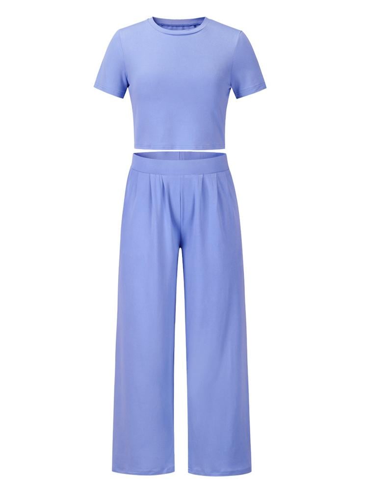 Well Tailored Garment with a Graceful Silhouette