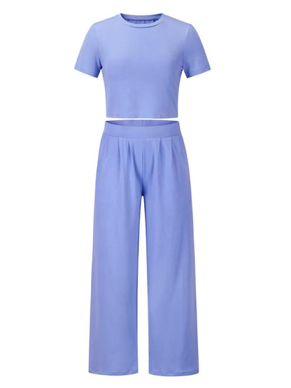 Well Tailored Garment with a Graceful Silhouette