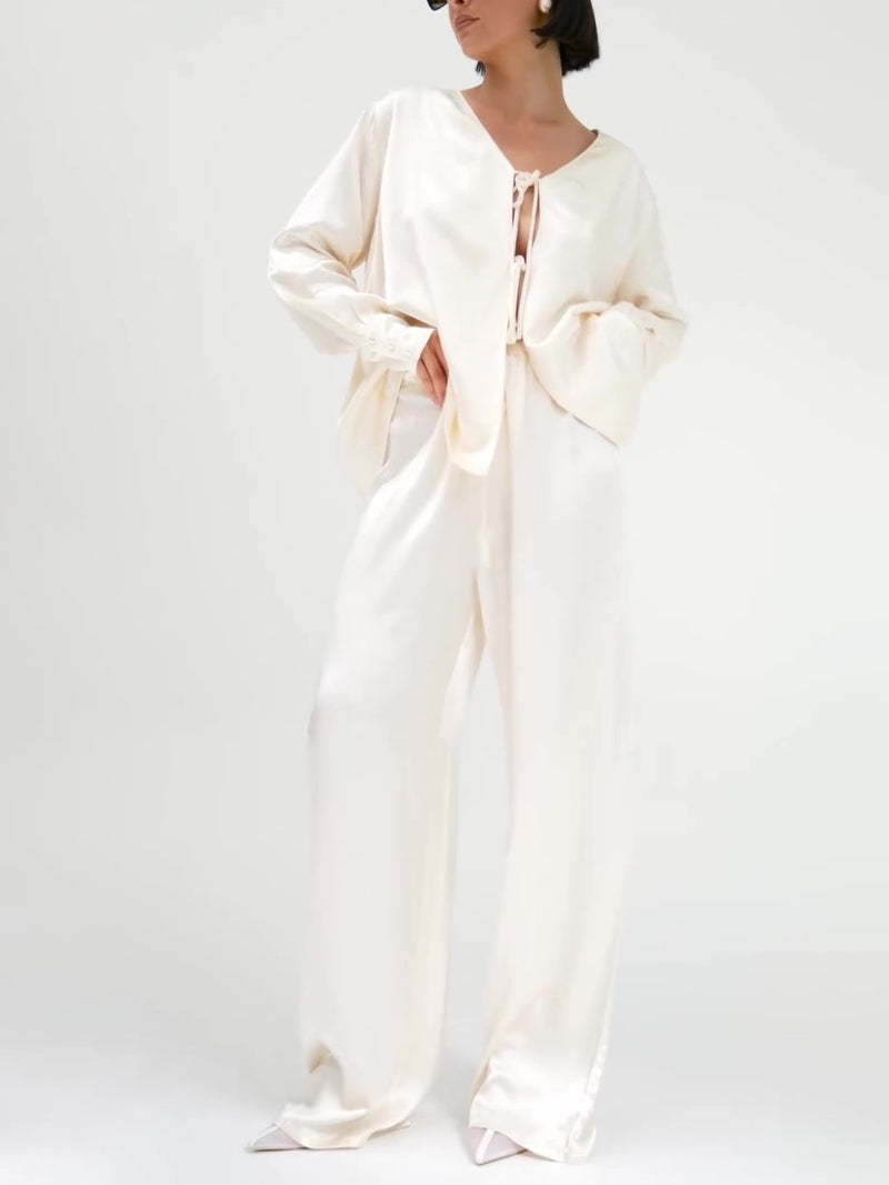Classic Vintage Pants with a Flattering Fit