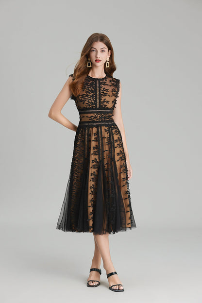 Sophisticated Dress with a Clean Classic Look