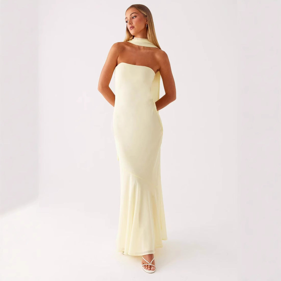 Beautifully Crafted Dress in a Classic Style