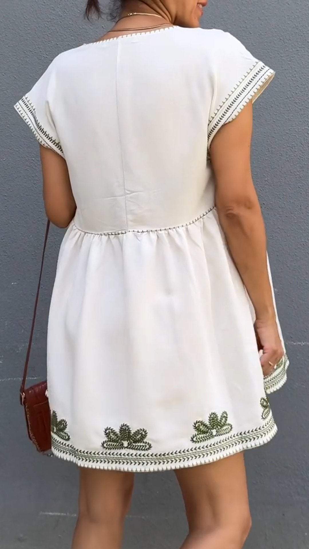 Classic Vintage Dress with a Flattering Fit