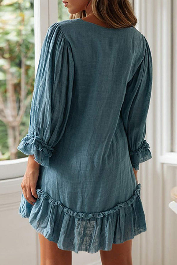 Effortlessly Elegant Dress with a Timeless Design