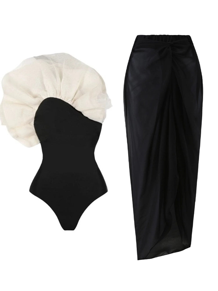 Sophisticated Garment with a Clean Classic Look