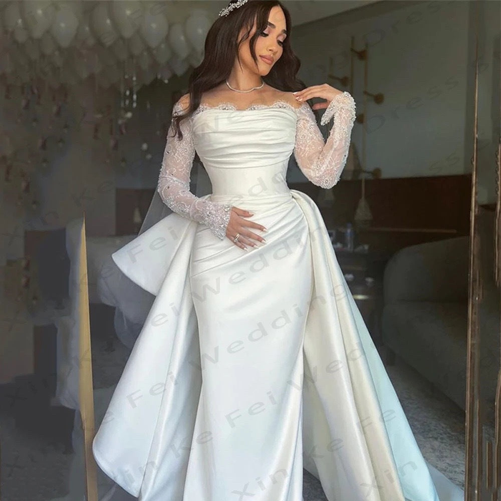 Gracefully Styled Dress for Any Occasion