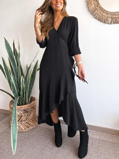 Effortlessly Elegant Dress with a Timeless Design