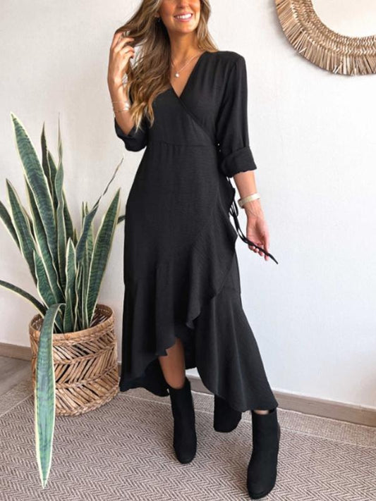 Effortlessly Elegant Dress with a Timeless Design
