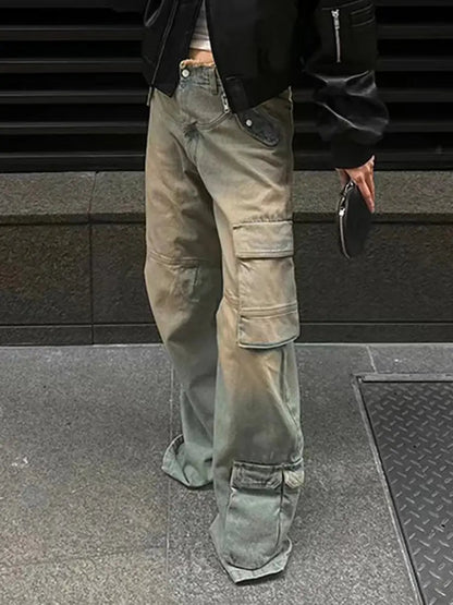 Well Tailored Pants with a Graceful Silhouette