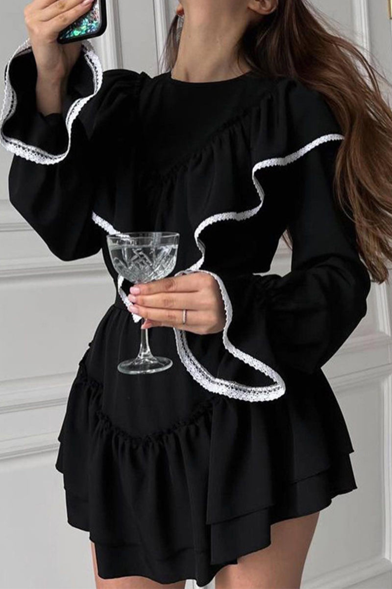 Effortlessly Elegant Dress with a Timeless Design