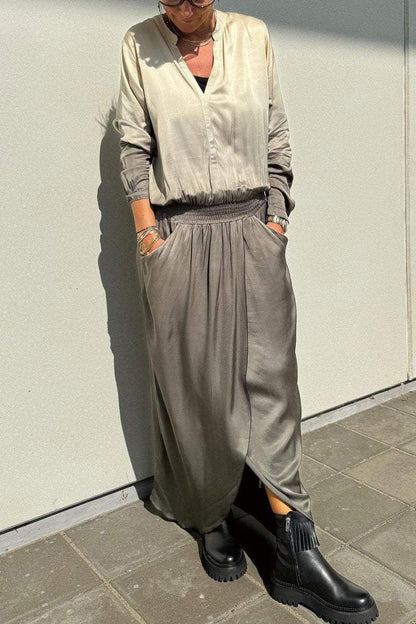Gracefully Styled Dress for Any Occasion