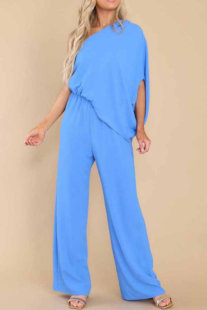 Effortlessly Elegant Garment with a Timeless Design
