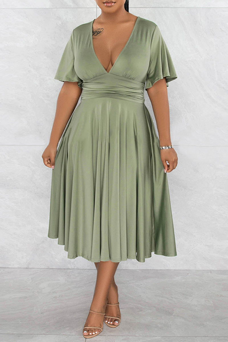 Gracefully Styled Dress for Any Occasion