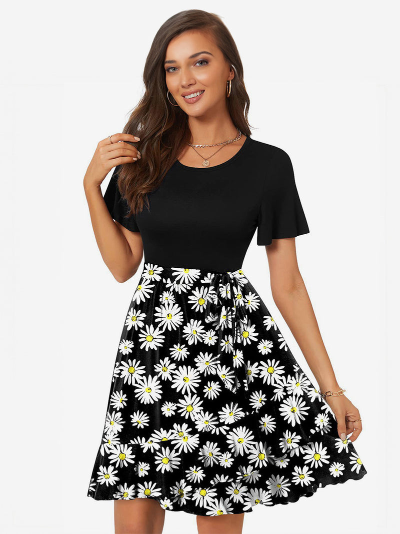 Classic Vintage Dress with a Flattering Fit