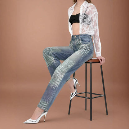 Effortlessly Elegant Garment with a Timeless Design