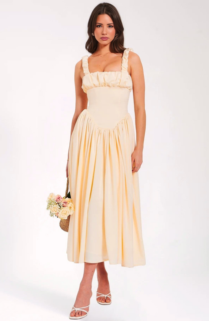 Classic Vintage Dress with a Flattering Fit