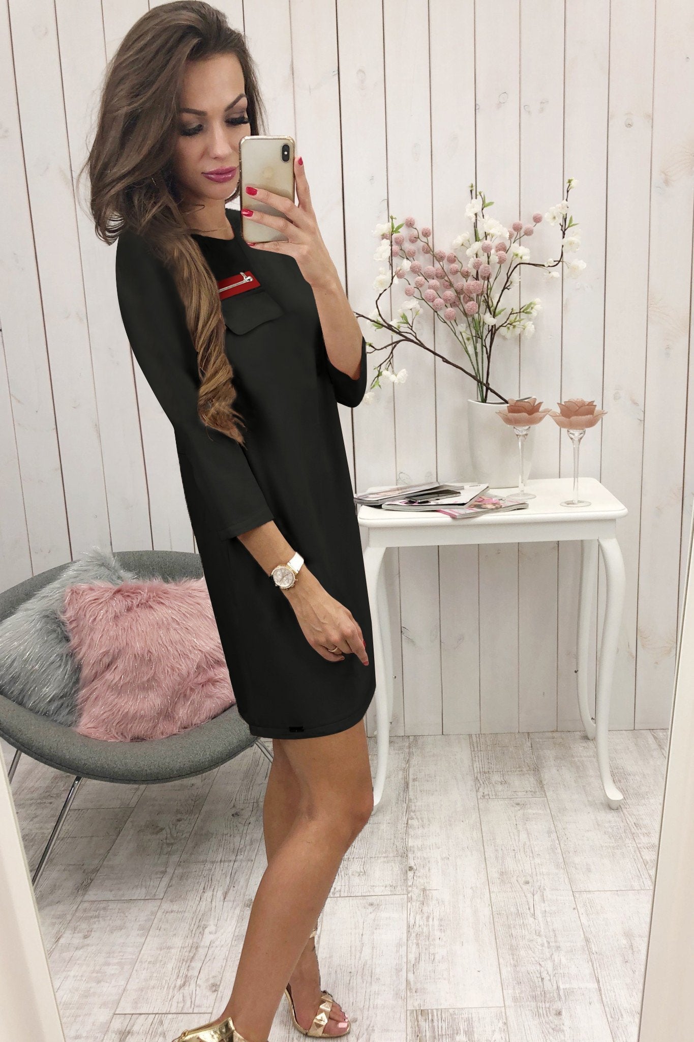 Gracefully Styled Dress for Any Occasion