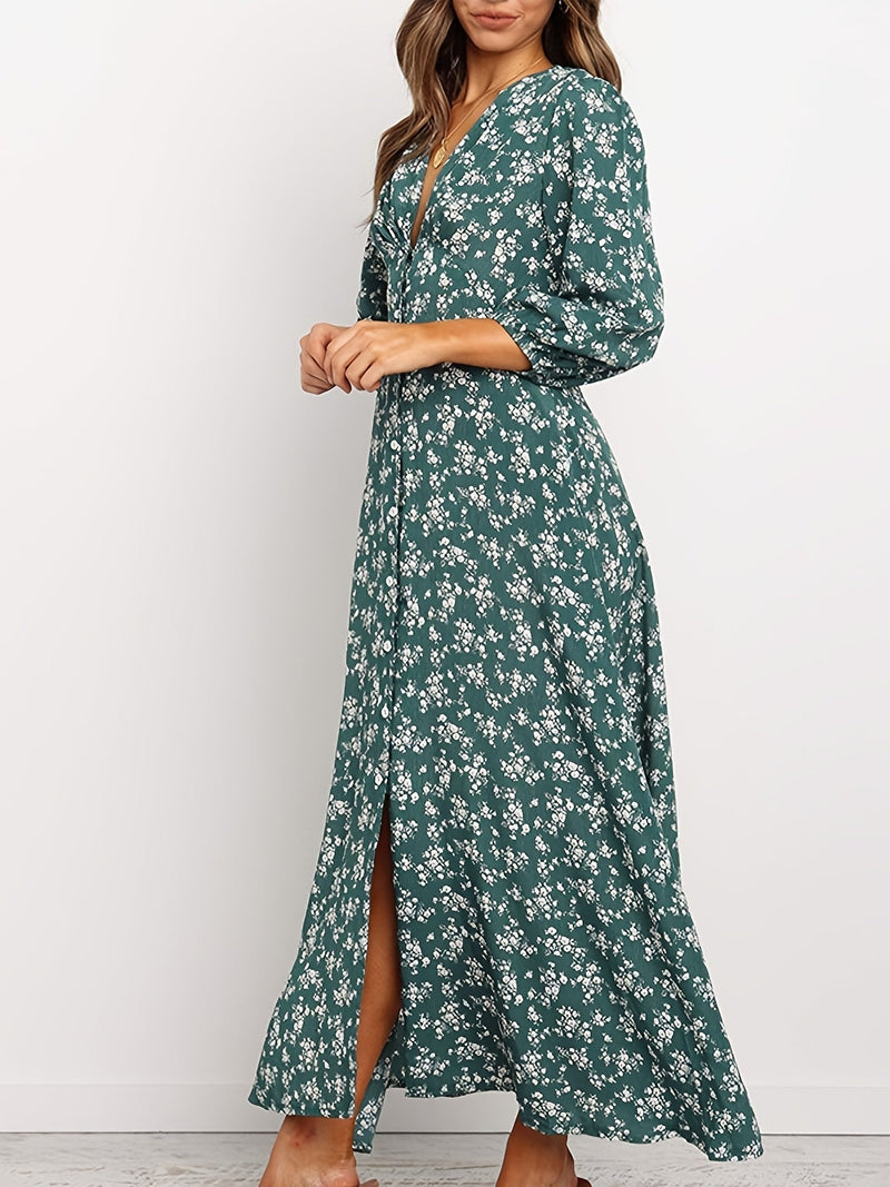 A Vintage Style Dress with Delicate Timeless Details