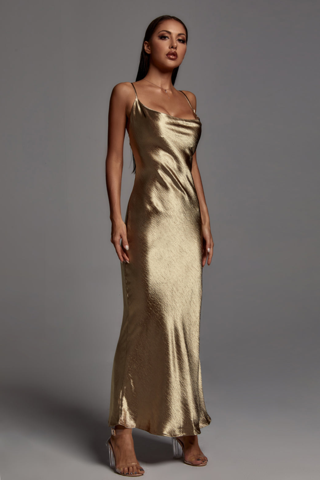 Beautifully Finished Dress in a Timeless Design
