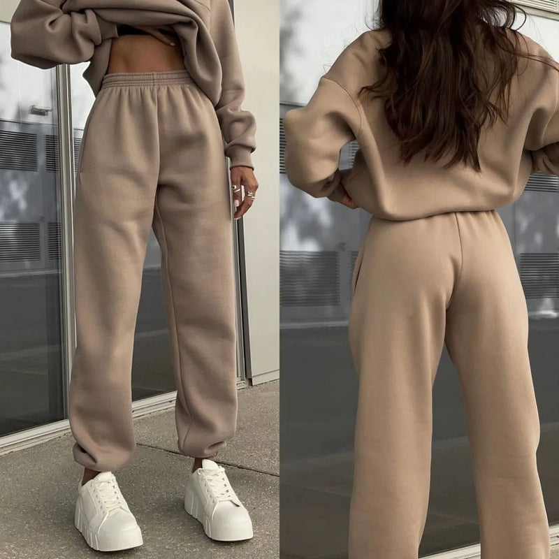 A Vintage Style Trousers with Delicate Timeless Details