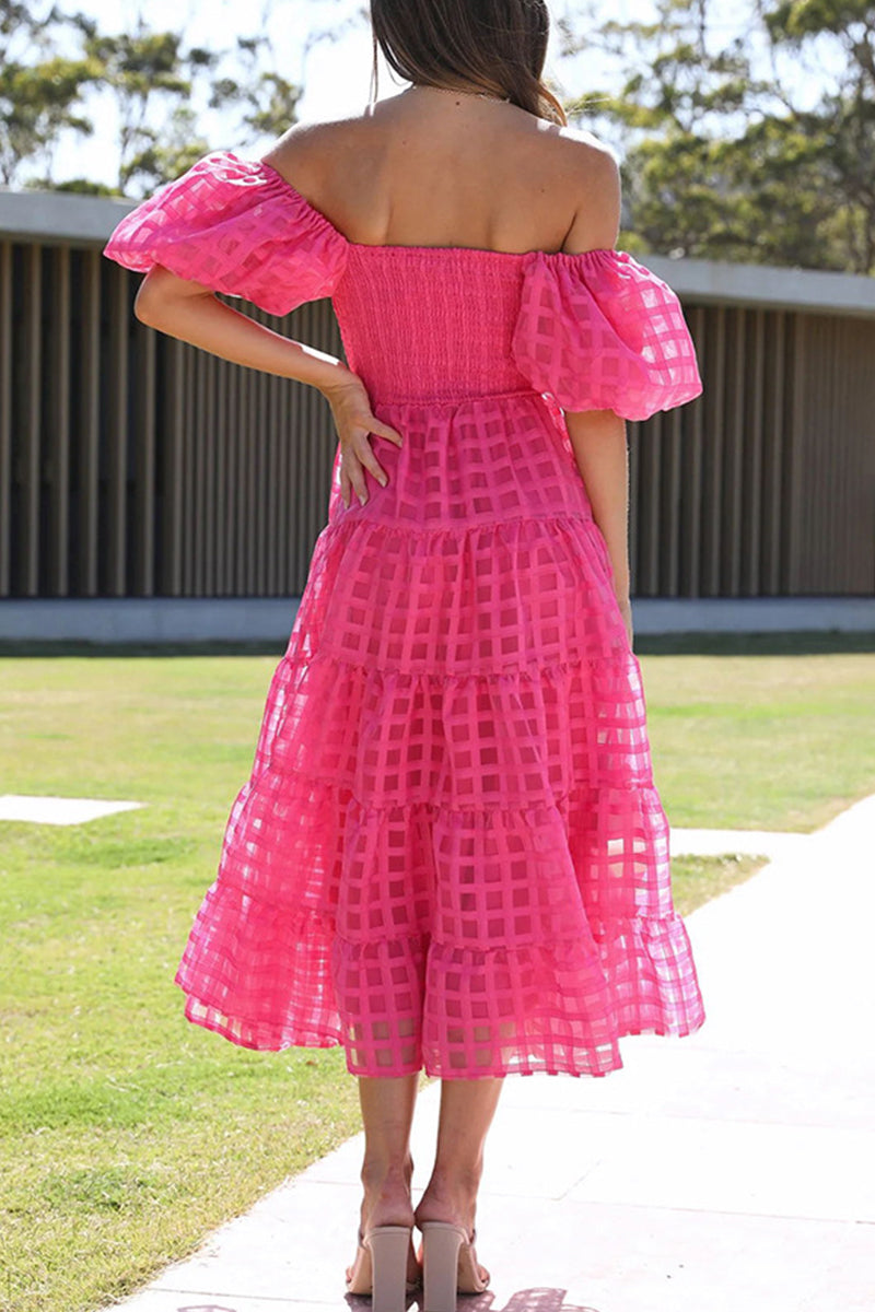 Well Tailored Dress with a Graceful Silhouette