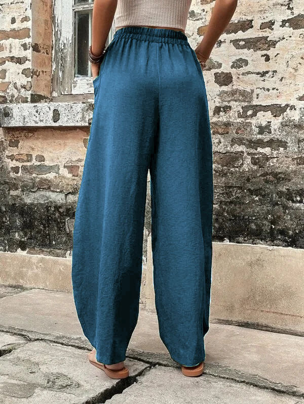 Beautifully Finished Pants in a Timeless Design