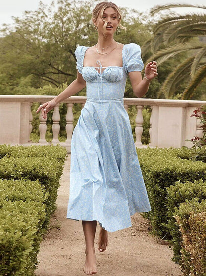Classic Vintage & Enduringly Stylish Dress