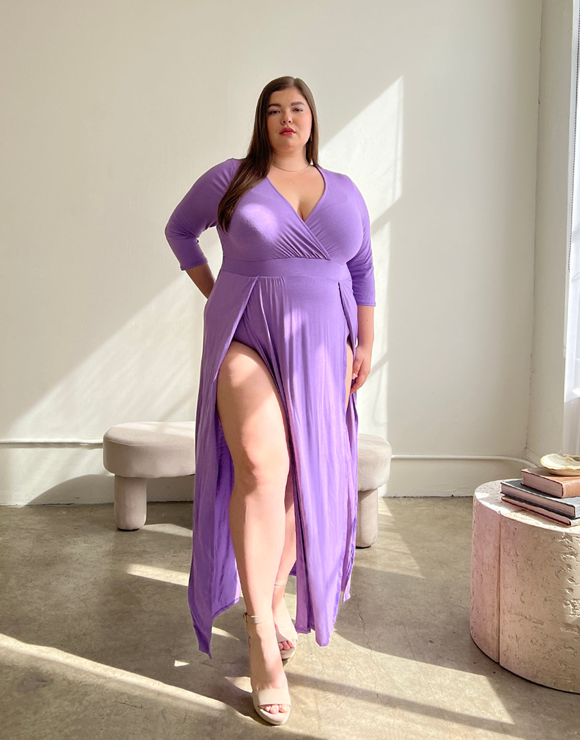 Beautifully Finished Dress in a Timeless Design