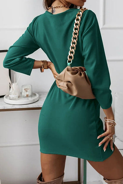 Gracefully Styled Dress for Any Occasion
