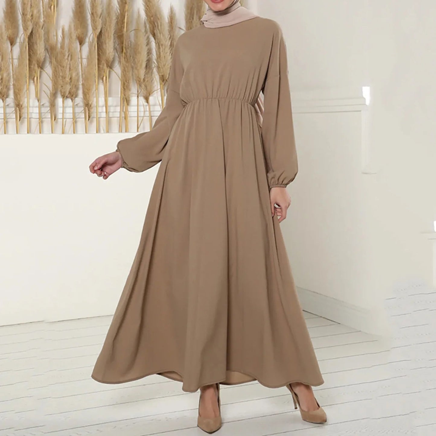 Gracefully Styled Dress for Any Occasion