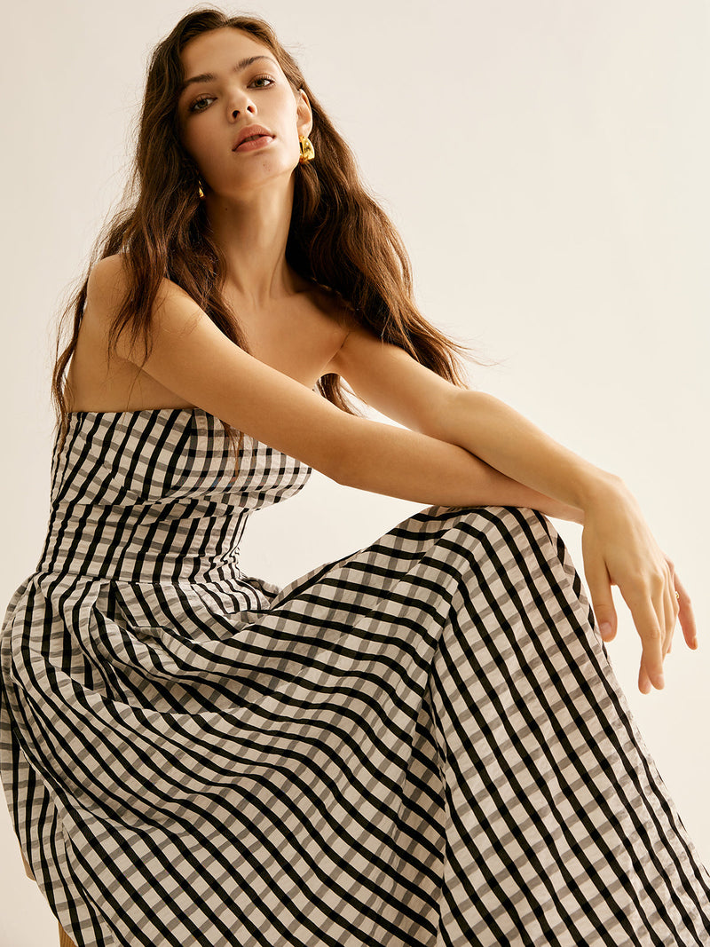A Vintage Style Dress with Delicate Timeless Details