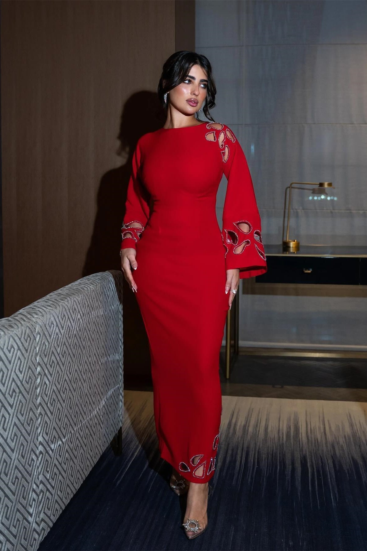 Beautifully Crafted Dress in a Classic Style