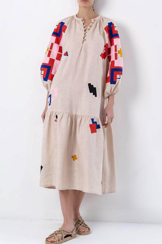 Effortlessly Elegant Dress with a Timeless Design