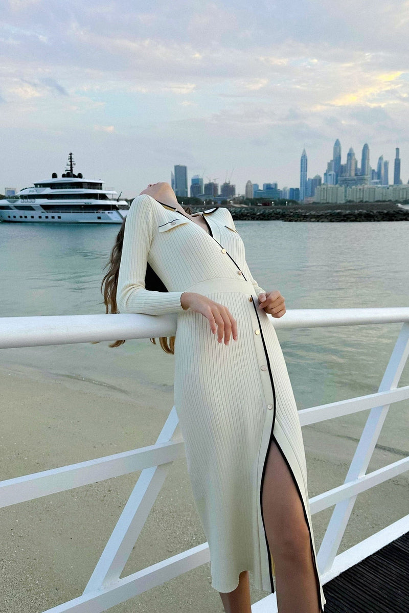 Gracefully Styled Dress for Any Occasion